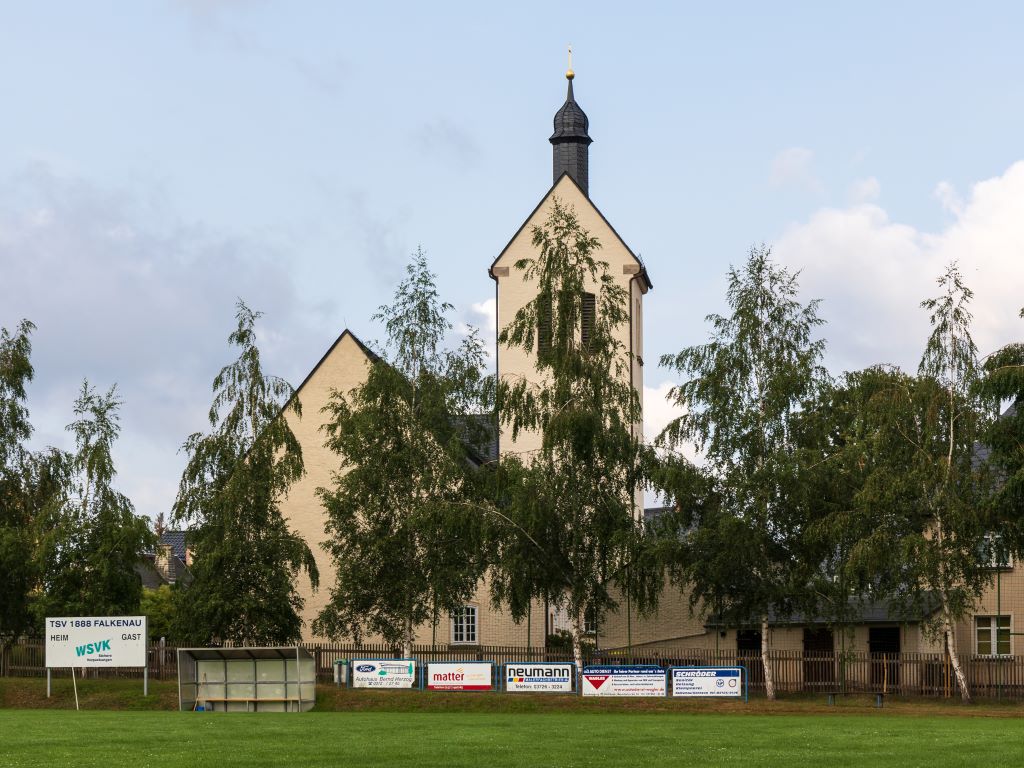  Kirche in Falkenau (Fl&ouml;ha), Kaminholz kaufen in Fl&ouml;ha