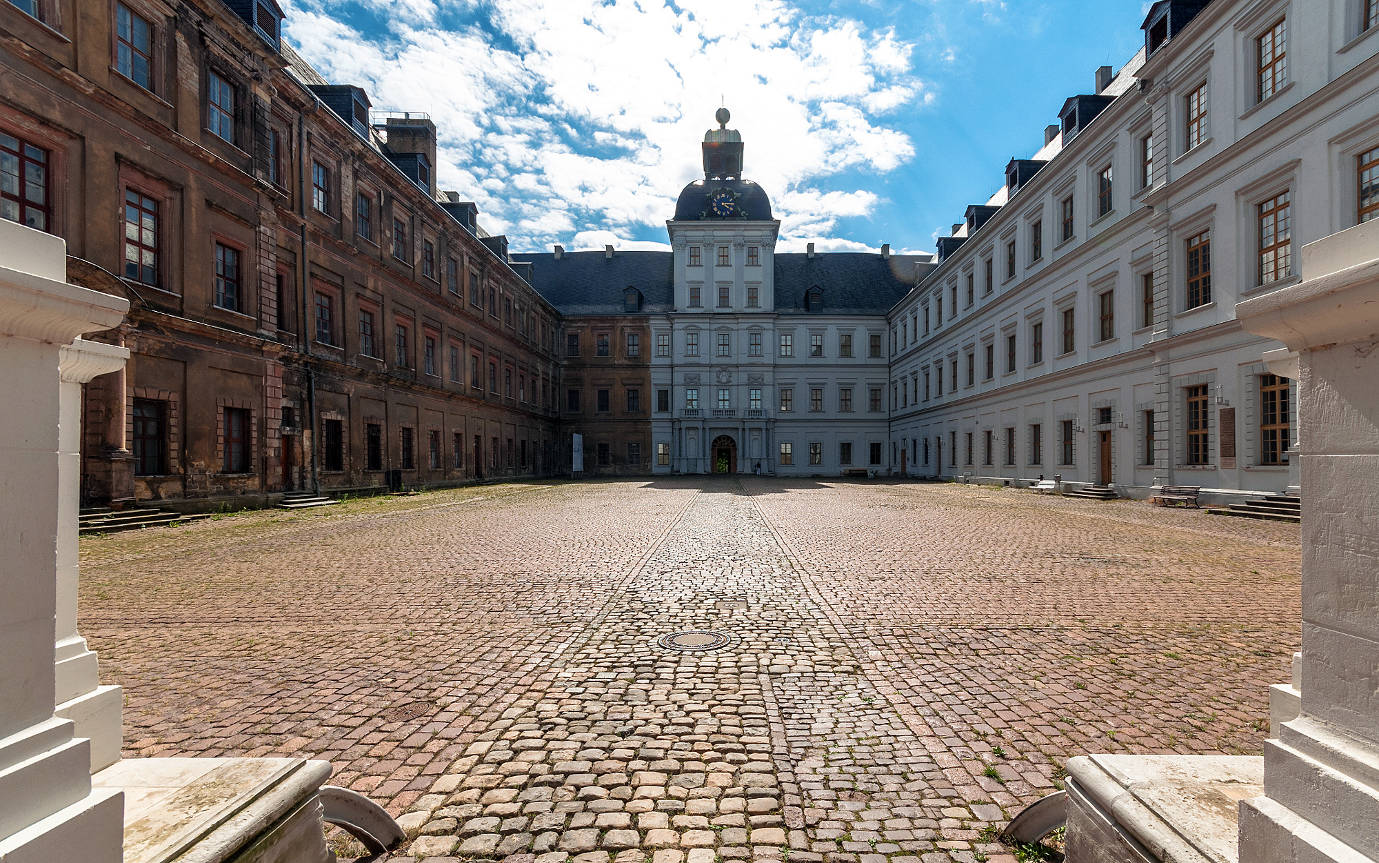 Schloss Neu-Augustusburg in Wei&szlig;enfels, Kaminholz f&uuml;r Wei&szlig;enfels